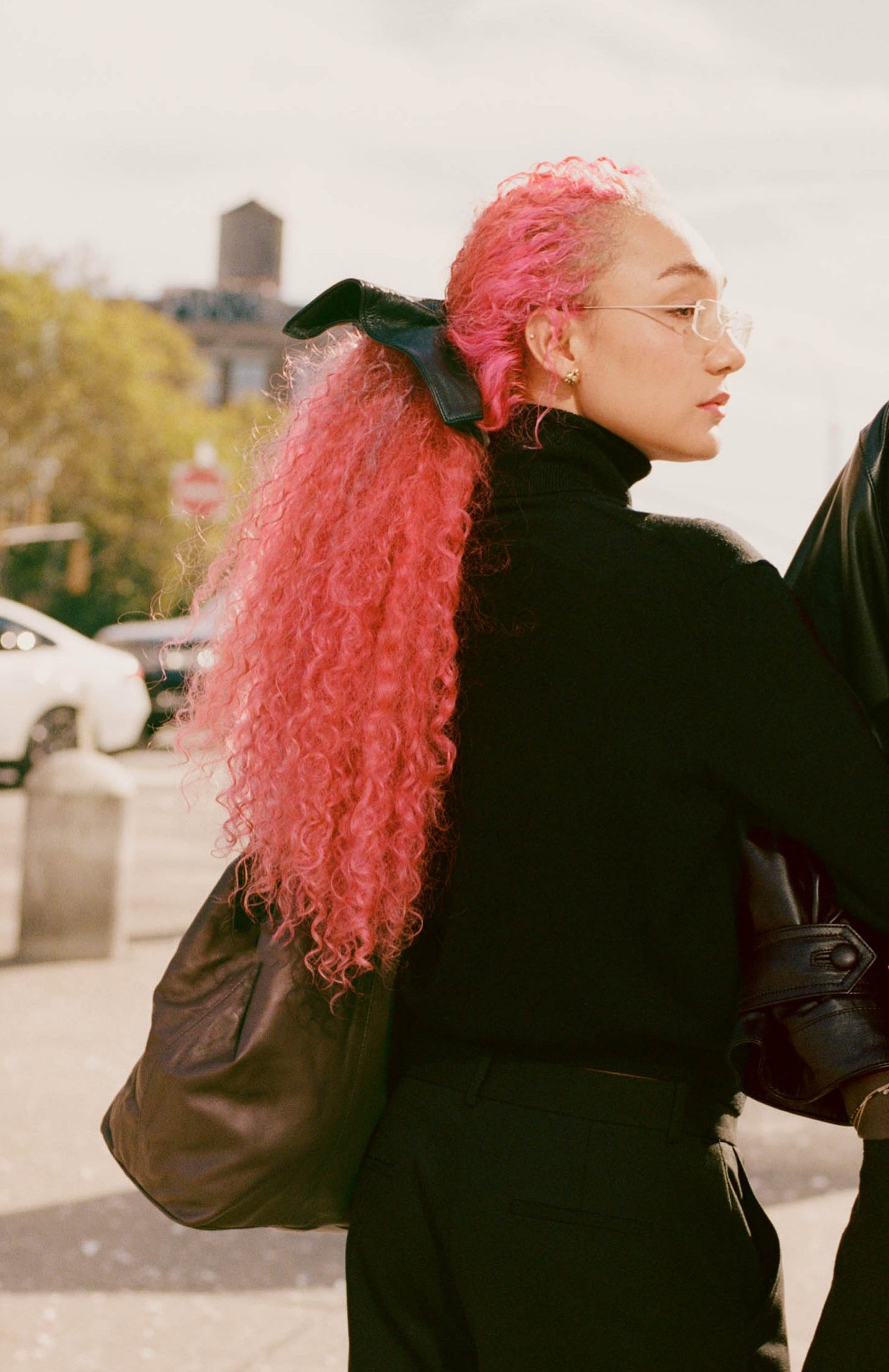 Meba Oversize Scrunchie - Black